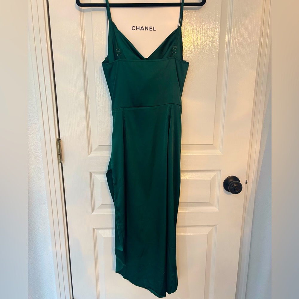 CRASHING PROM Emerald Green Midi Dress with Ruching at breast and slit Sm NWOT - Picture 8 of 12